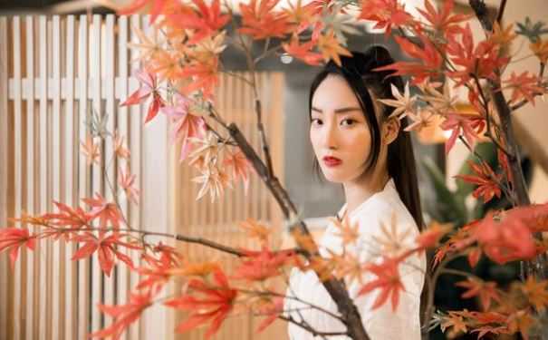 八字比劫过旺的女命容易出轨还招惹烂桃花