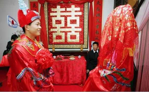 生辰八字婚配 看你和对方是不是真的很配