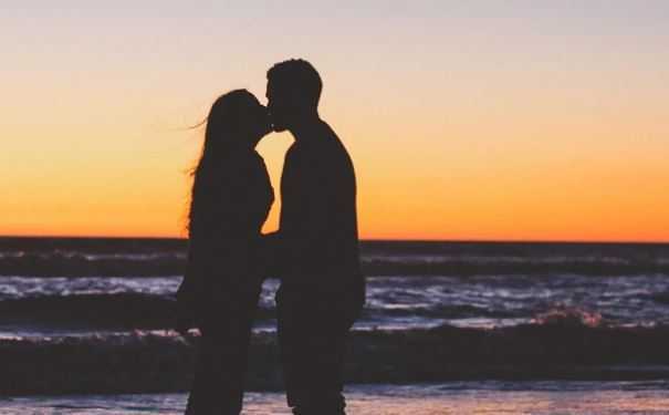 男友出轨分手,挽回前男友见面失败怎么办