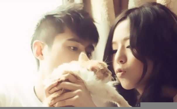 分手一个月挽回前女友有新欢  这几招帮你解决