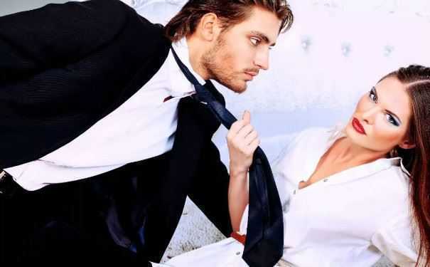 想要挽回女朋友的 看看演员白冰在综艺里说的话