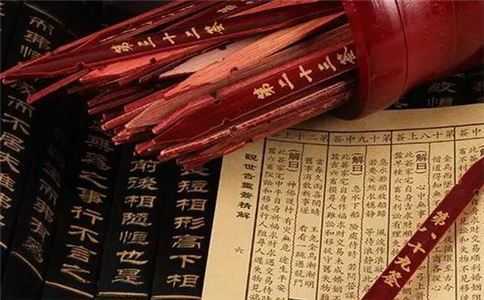 挪动办公桌子的吉日、风水都有讲究